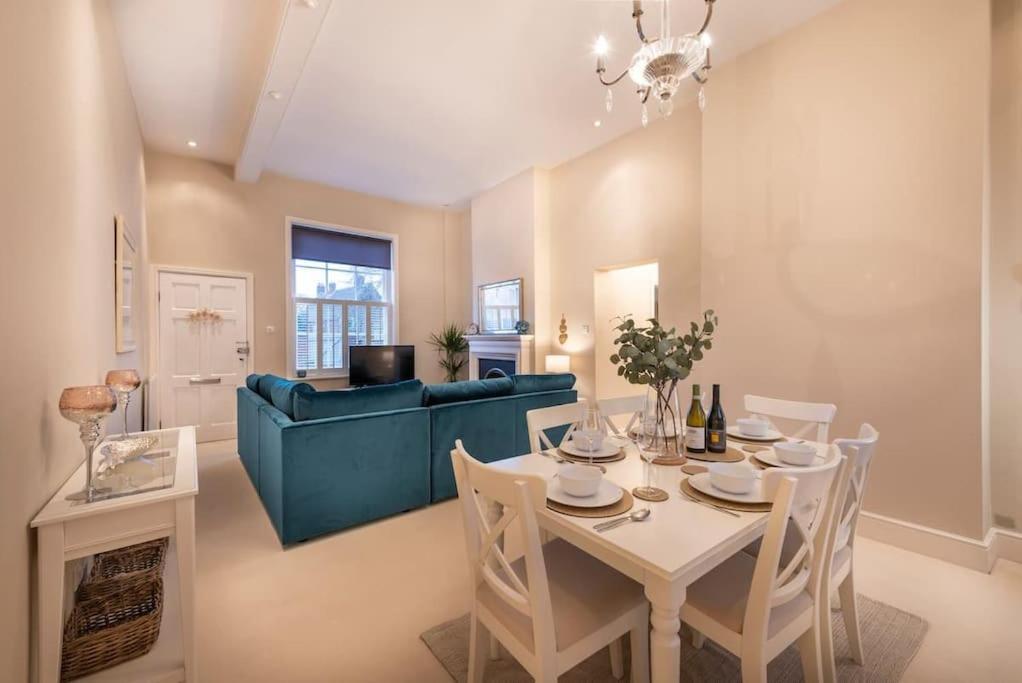 Choristers Mews: Luxury Cottage A Stones Throw From The Cathedral! Lincoln Ngoại thất bức ảnh